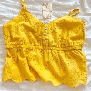 hem&threads Medium yellow top!